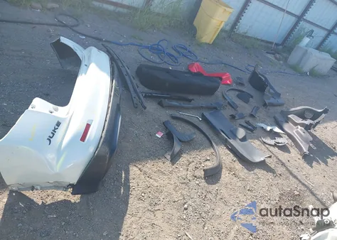 2014 Nissan Juke S из США, поврежденный, VIN JN8AF5MR9ET451124